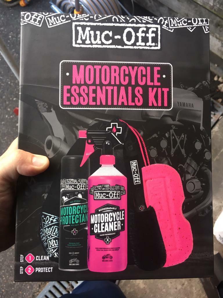 muc off motorcycle essentials kit